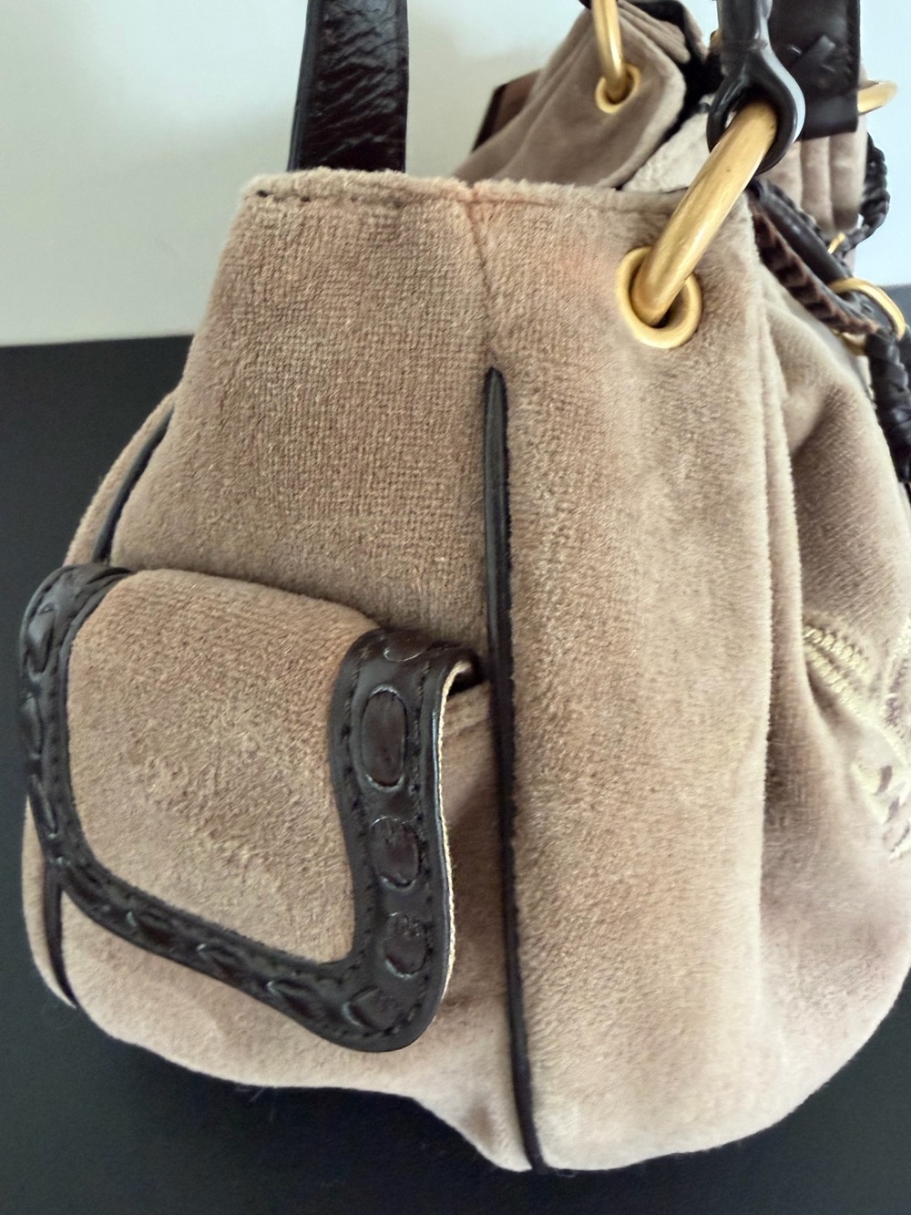 Juicy Couture Velour Satchel Shoulder Bag Doe Brown Y2K Heart Charm - Picture 5 of 16